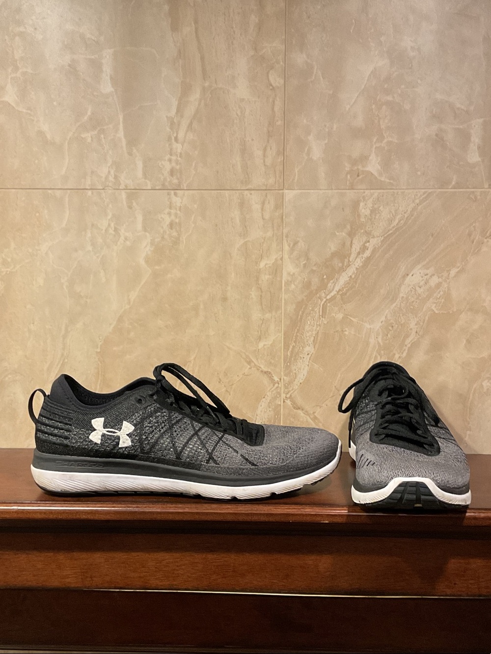 Under Armour Men's Black and Grey Athletic Running Sneakers